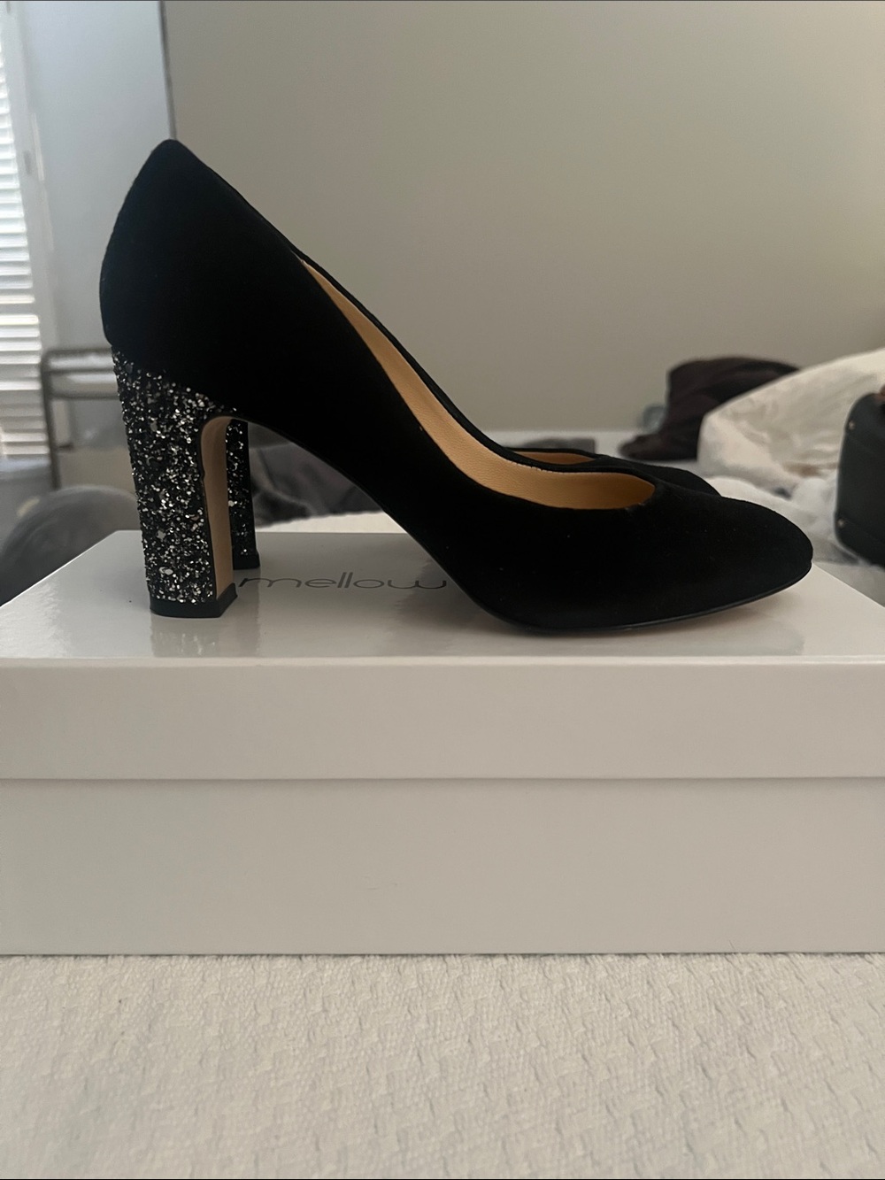 Mellow Yellow Paris Black Pumps with Glitter Heel size 38